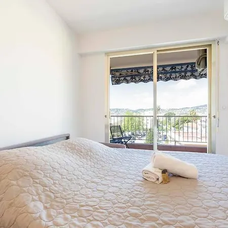 Juan Les Pins Vue St Marguerite Apartman *
